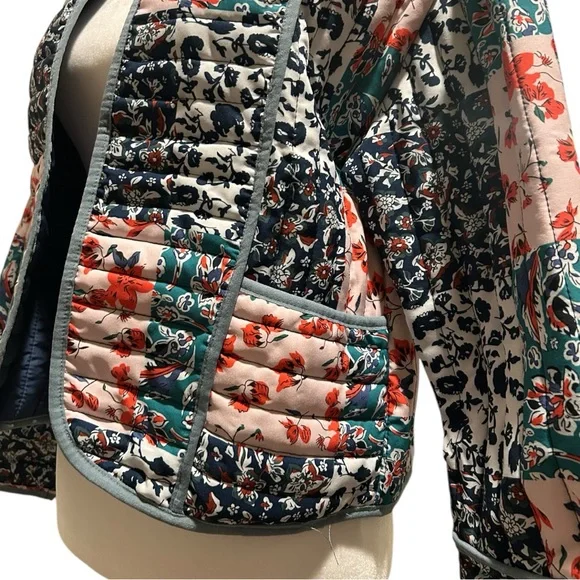 Warm Trendy Quilted Jacket Open Front Multi-Color All-Over Floral Print Small - Picture 6 of 16